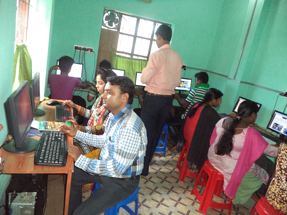 IACT : Computer Training Institute in Barasat, A Computer centre provides  high level content in friendly ambience - Computer Training Centre in  Barasat